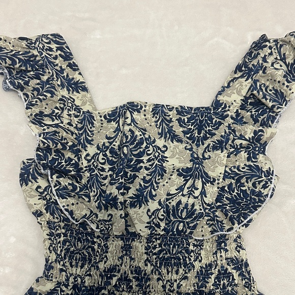 SHEIN Blue and Cream Patterned Romper - Picture 2 of 5